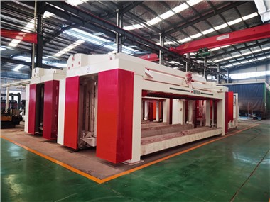 Mesin Pemotong Menegak Blok AAC